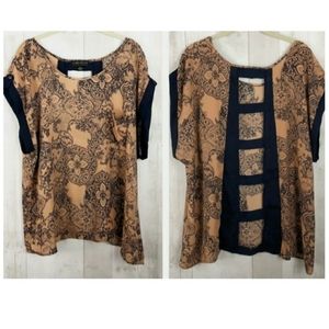 ➕Forever 21 💜 Paisley Top with Open Back